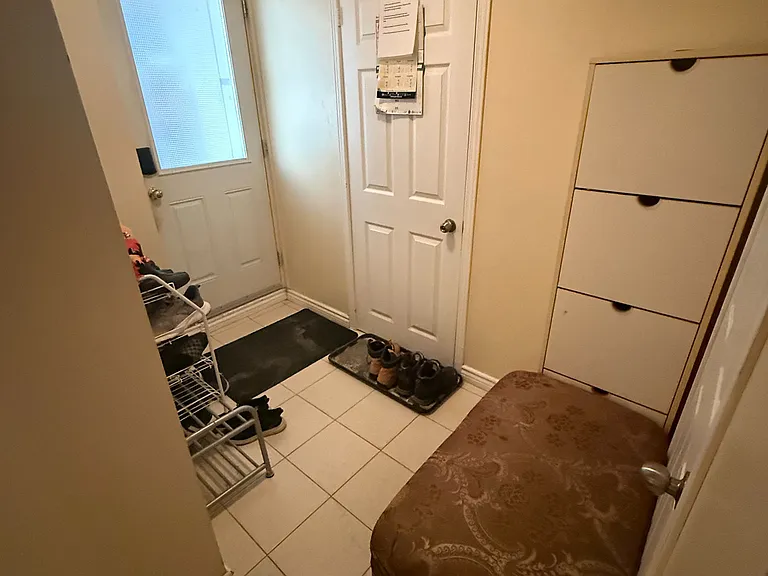280 Cook Rd #B1 — Photo 2