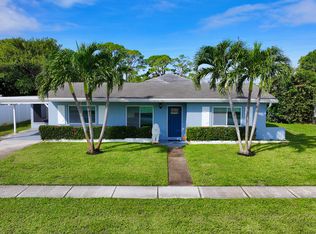 1615 Crest Dr, Lake Worth, FL 33461