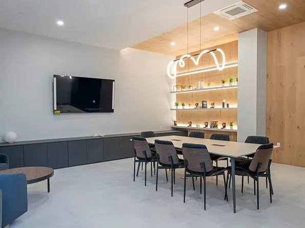 931 Carroll Street image 15 of 26