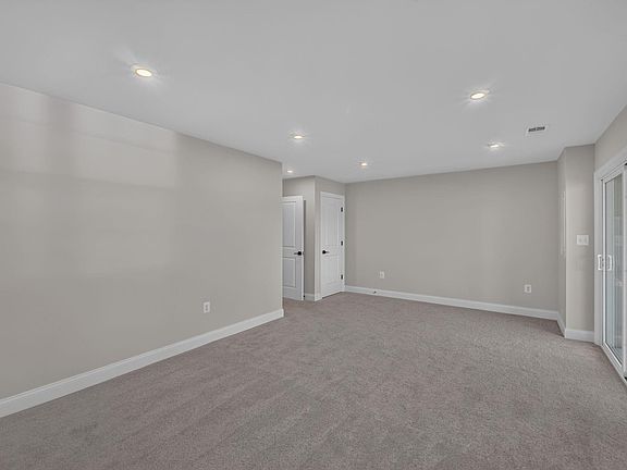 4th image of 4B-403 Fowler St