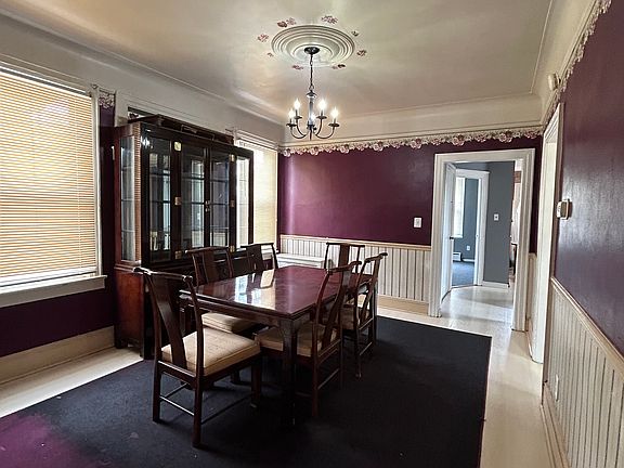 are dining room that can also be a living room