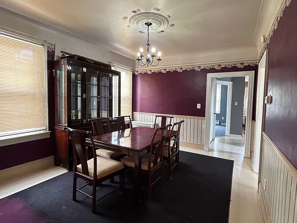 are dining room that can also be a living room