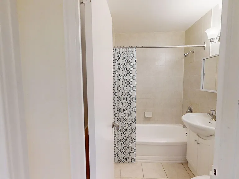 11 Eccleston Dr #215 — Photo 7