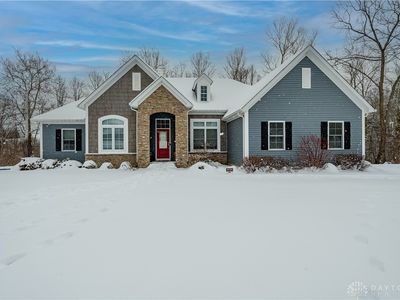 2884 Locke Dr, Beavercreek, OH, 45431