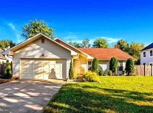 22 Winterset Ln, Marlton, NJ 08053
