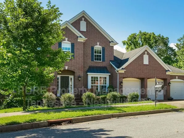 1214 Broadmoor Cir, Franklin, TN 37067