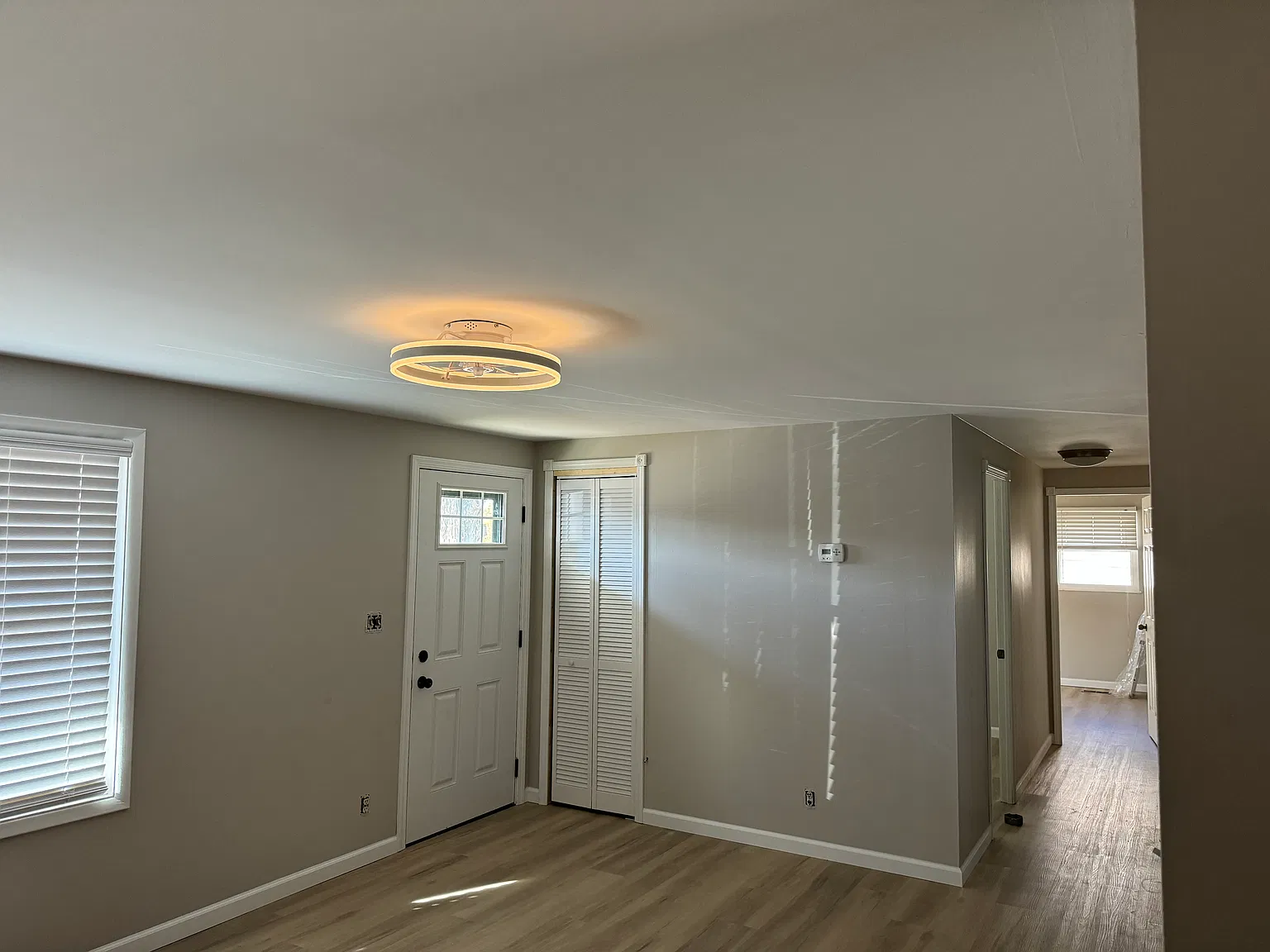 378 Amesbury Dr — Photo 4
