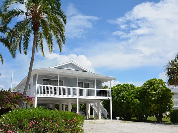 208 Palm Ave, Anna Maria, FL 34216