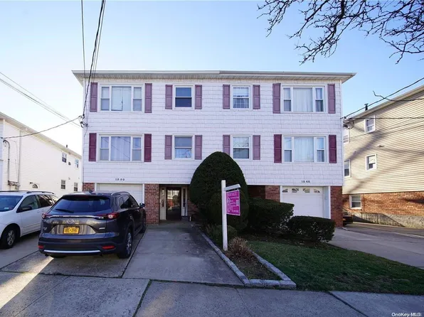 15-50 208th Place, Bayside, NY 11360
