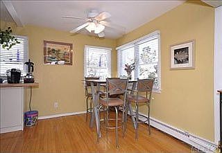 3rd image of 526 Derby Dr E