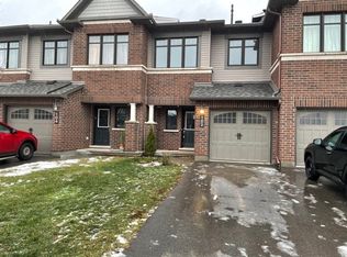 102 Nacarat St, Ottawa, ON K4A1B1