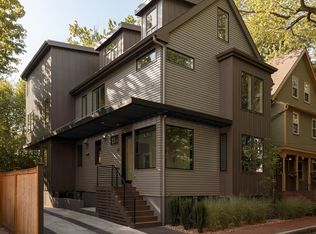 11 Sacramento Pl, Cambridge, MA 02138