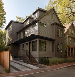 11 Sacramento Pl, Cambridge, MA, 02138