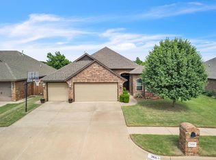 2408 Bear Xing, Yukon, OK 73099