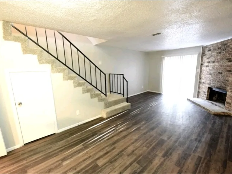 2193 Aspen Dr — Photo 3