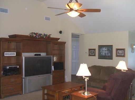 4th image of 2009 Maryland Ave