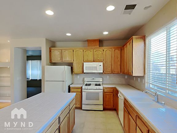 4th image of 4338 Glen Canyon Cir