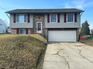 203 S Hayes Ave, Bucyrus, OH