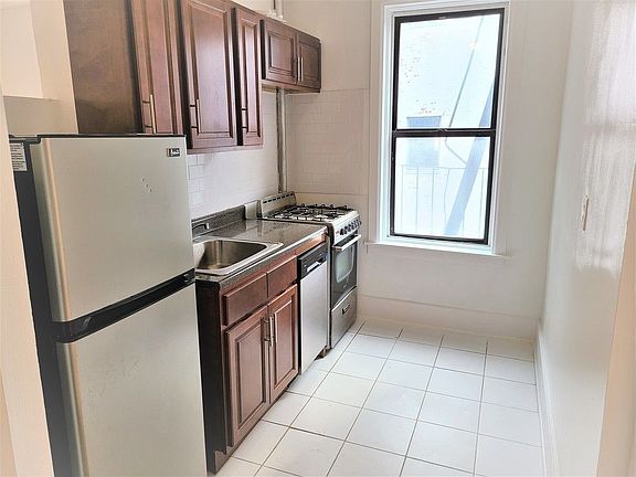 3rd image of 774 Union St #8C