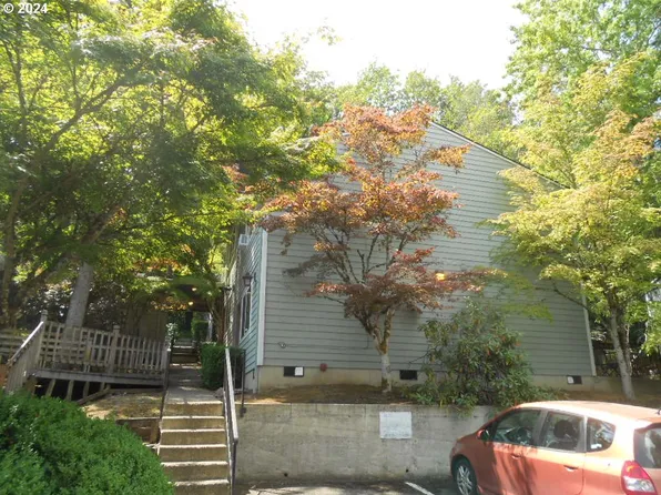 3526 SW Beaverton Hillsdale Hwy, Portland, OR 97221