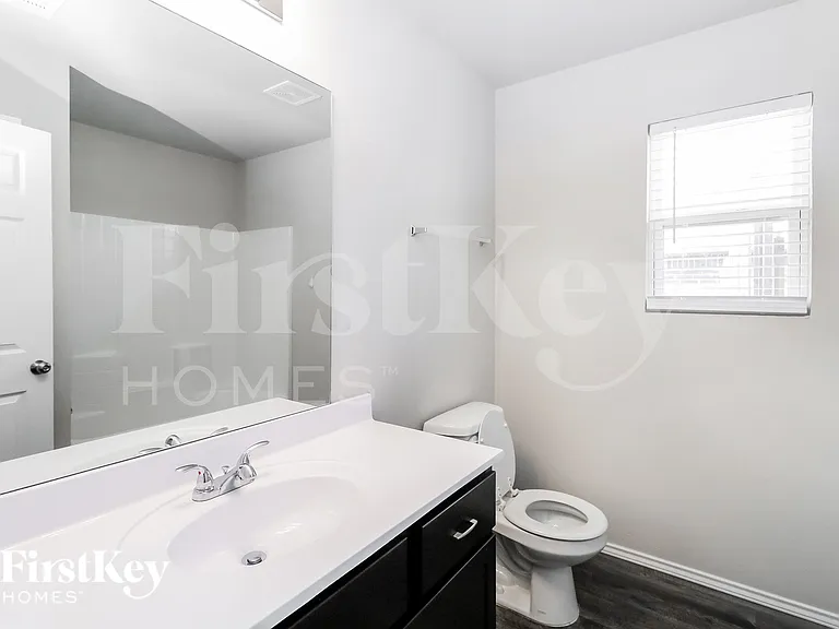 232 Klare Ct — Photo 14