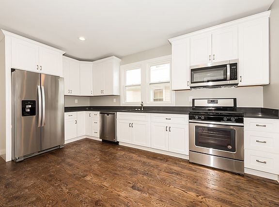 3rd image of 1707 N 15th Ave