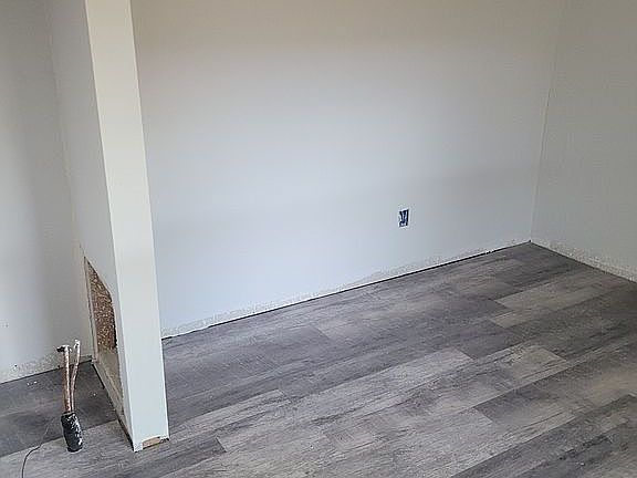 4th image of 1512 38th Ave N