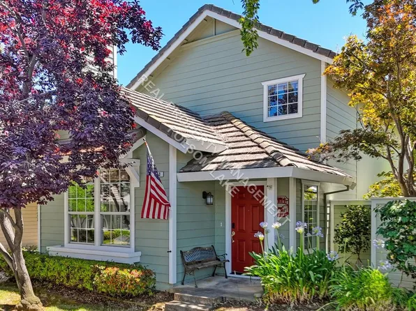 910 Blue Rapids Dr, Folsom, CA 95630