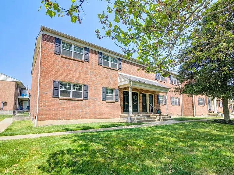 Woodacres Apartment Homes — Photo 36