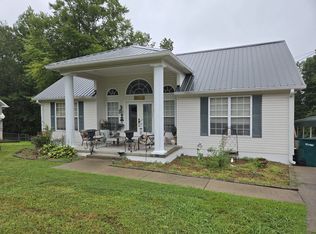150 Station Dr, Waverly, TN 37185