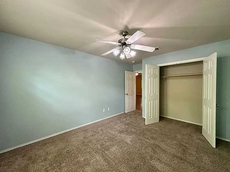 6806 Modesto Rd — Photo 35