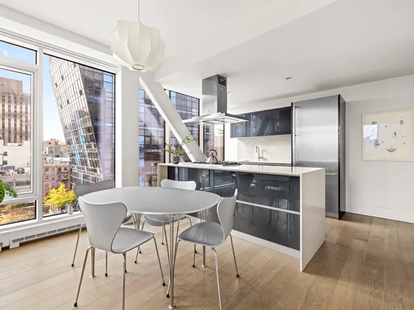 100 Norfolk Street image 2 of 14