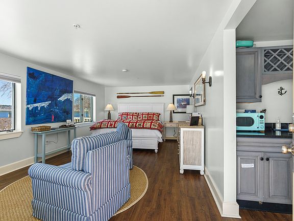 4th image of 304 Eddy Road #202