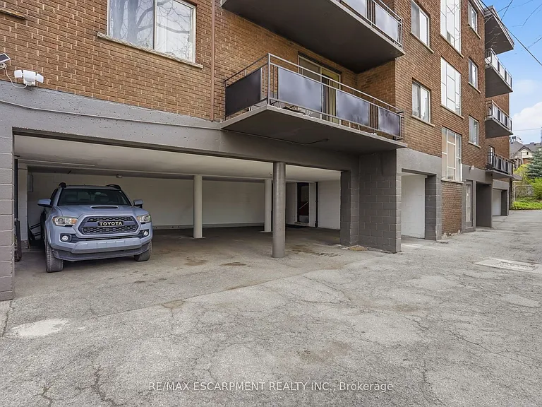 36 Ray St S #5 — Photo 22