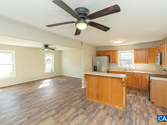 5th image of 102 Dorset Ct