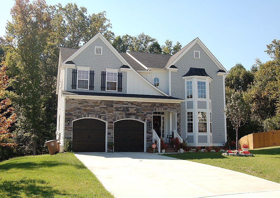 1st image of 2832 Carriage Meadows Dr