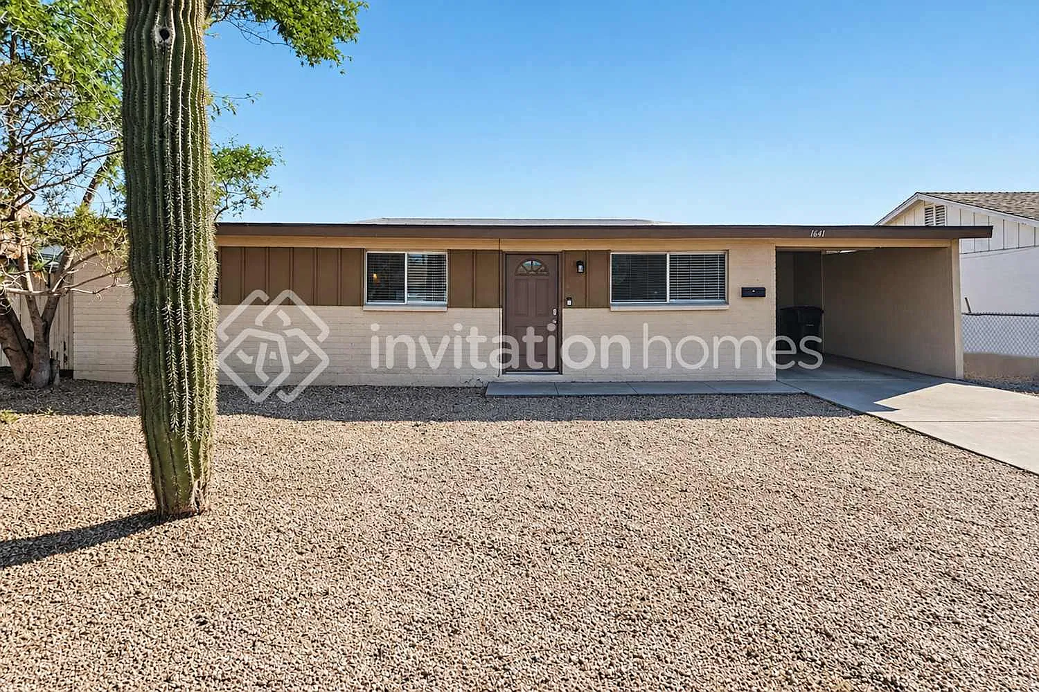 1641 W 6th Dr Mesa, AZ 85202 — Photo 1
