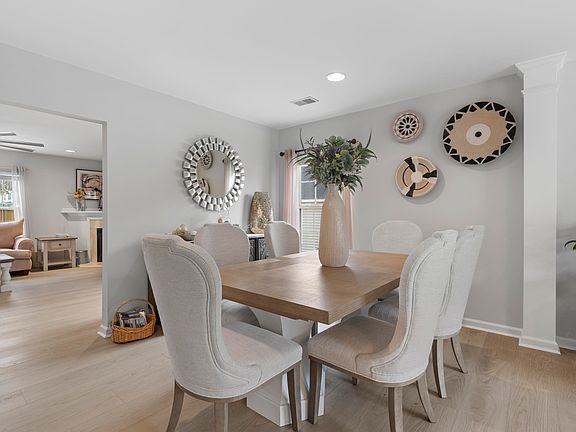 3rd image of 333 Summer Bend Rd