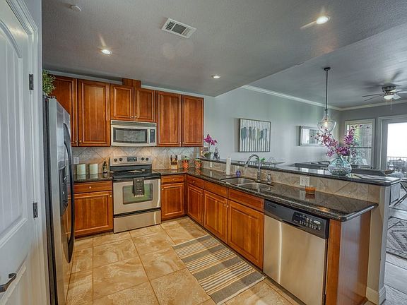 3rd image of 101 West Bank #54