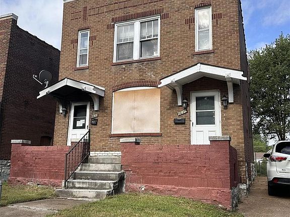 2nd image of 5631 Dewey Ave
