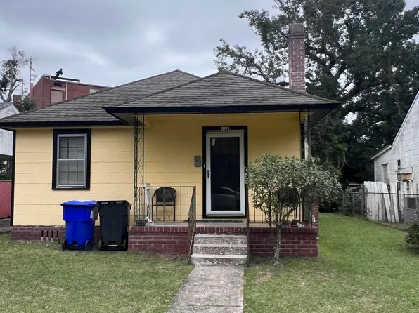 2129 Thornlee Dr, North Charleston, SC 29405
