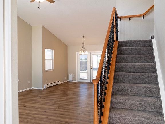 3rd image of 417 W Mallard Way