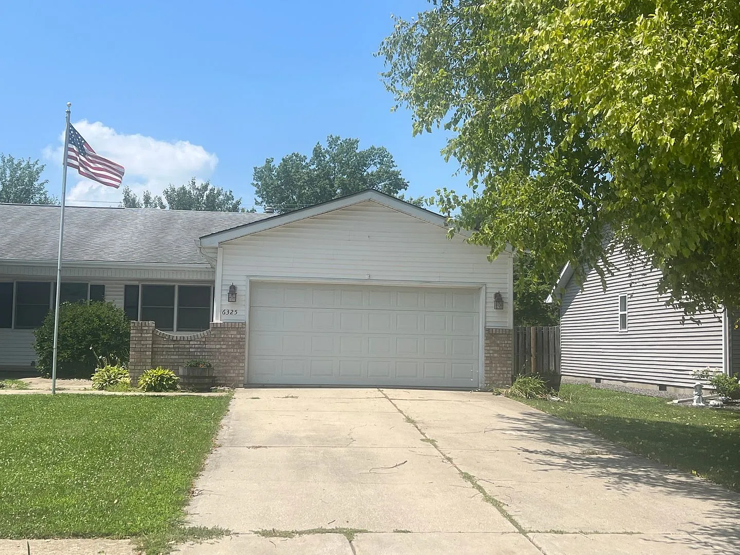 6327 Brent Dr — Photo 1