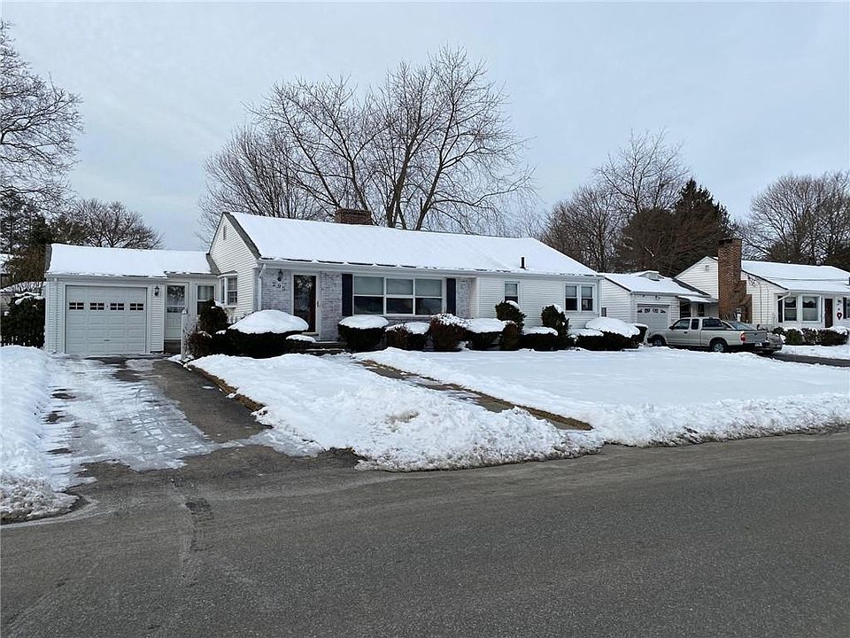 1st image of 295 Lawnacre Dr