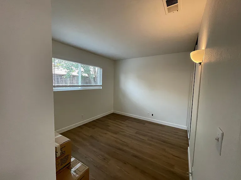 6853 Prospect Ct — Photo 15
