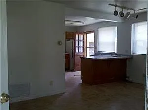 1264 Carolwood Ave photo 1