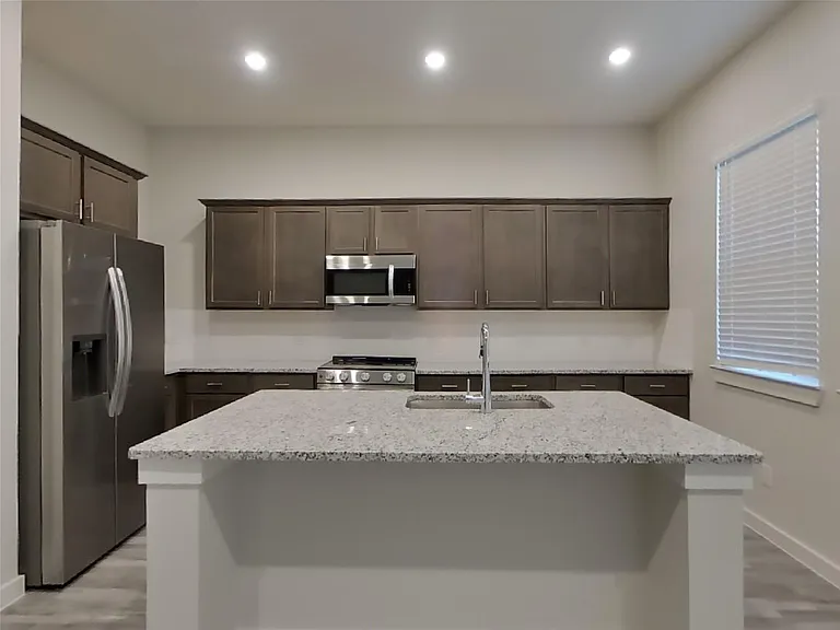 22706 Terrazzo Dr — Photo 4