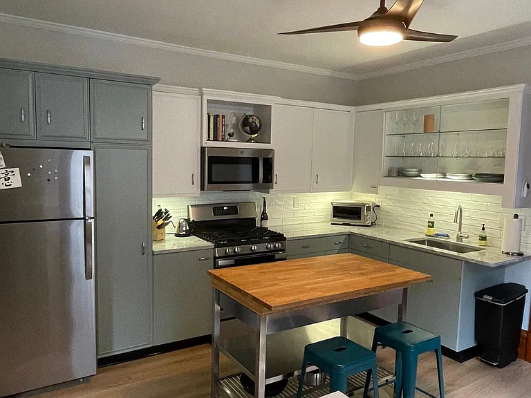 304 S 3rd St #4 — Photo 9