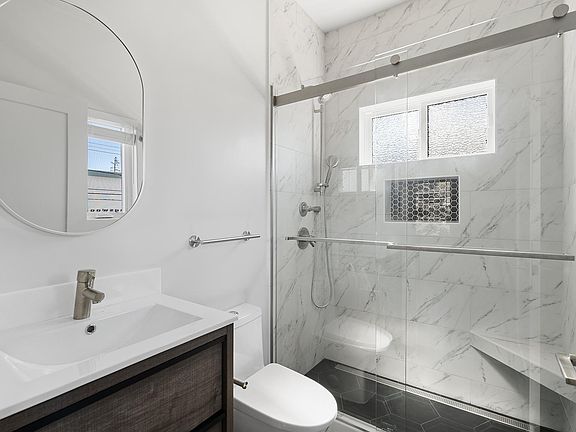 5th image of 532 N San Mateo Dr #A