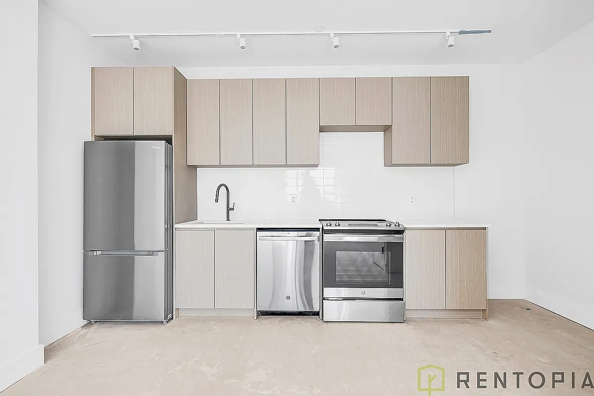 1634 Flatbush Avenue — Photo 1